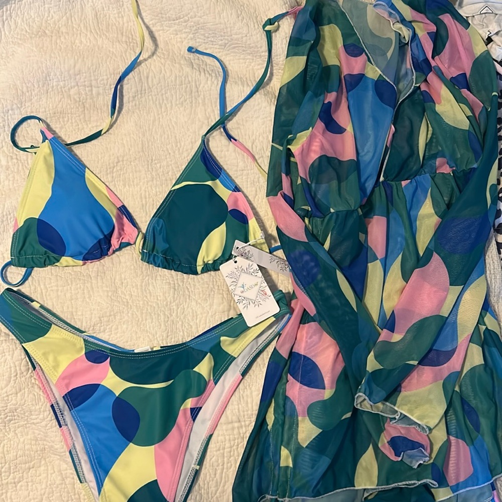 DASD 2 piece with coverup